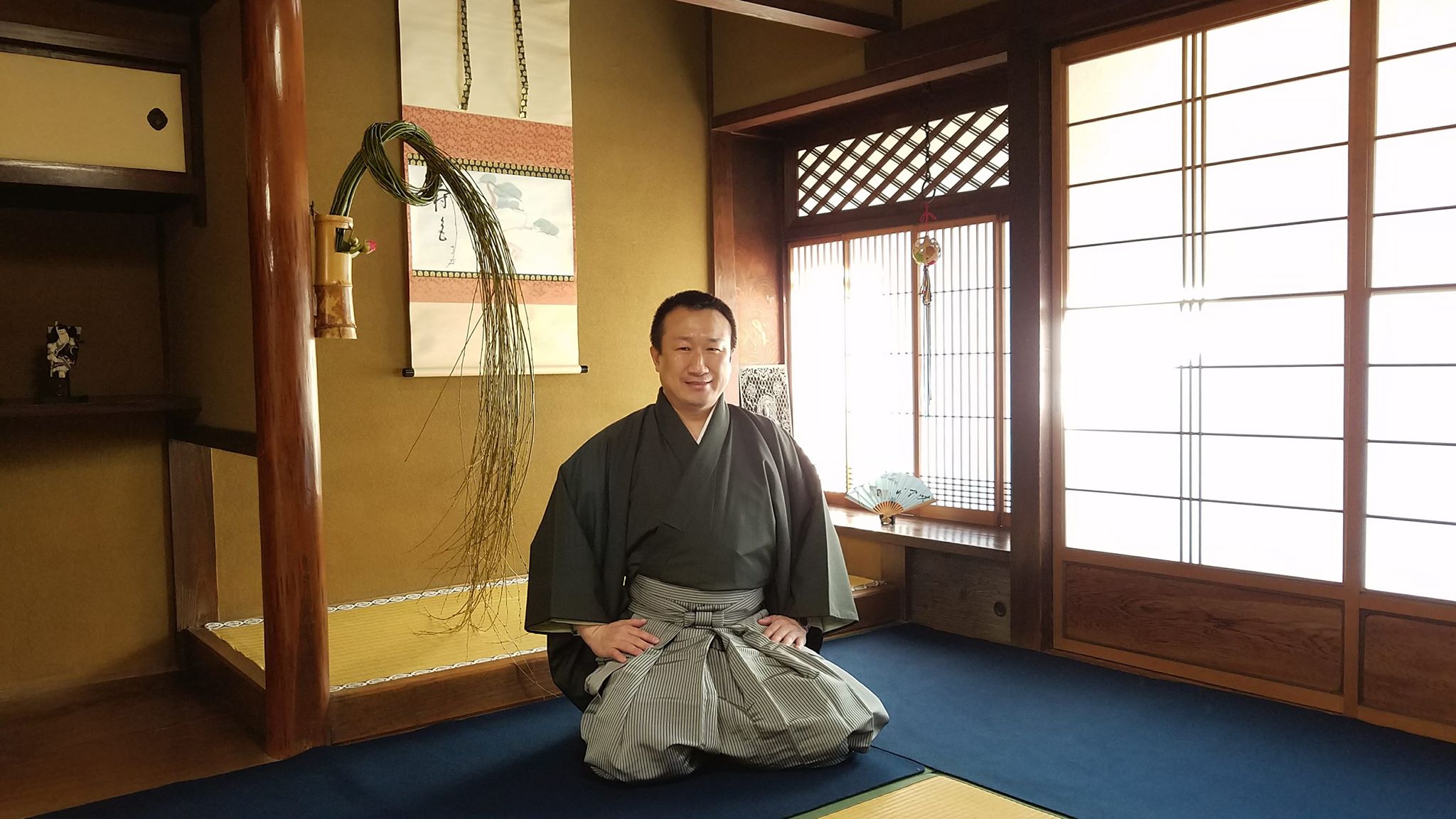 男性の袴姿はかっこいい 憧れます お茶と着物と袴の関係は 山本由紀子の京町家さろん